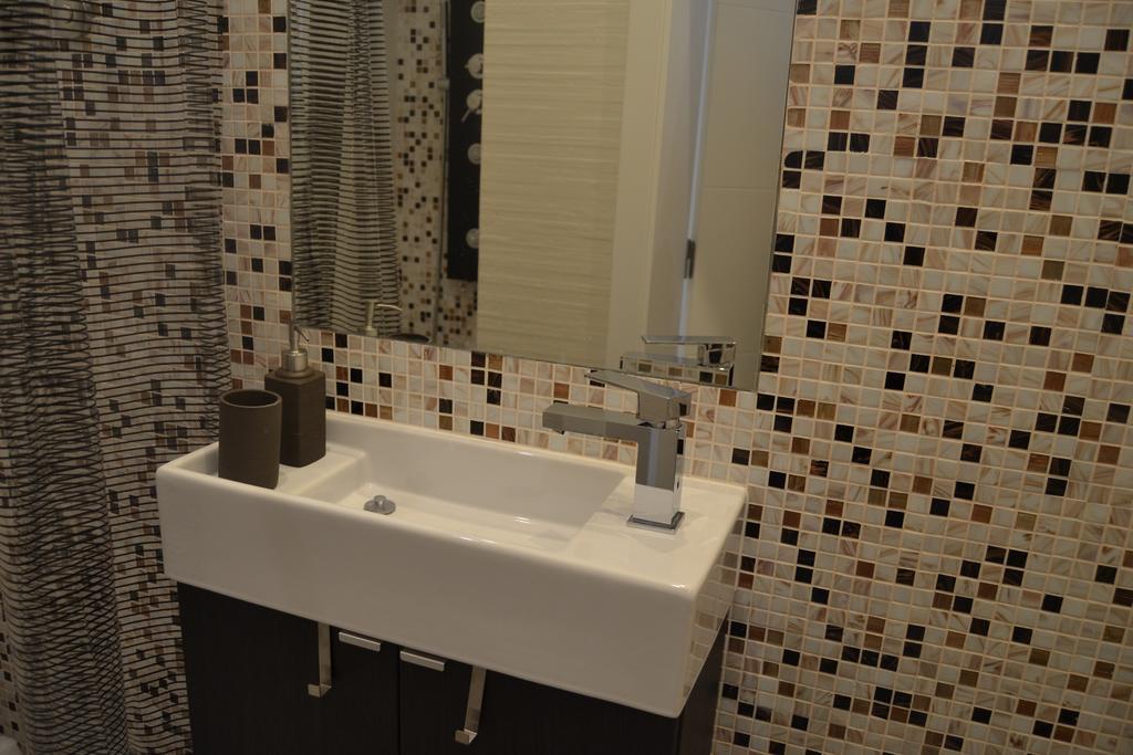 New Charming Flat In The Heart Of Lisbon Διαμέρισμα Εξωτερικό φωτογραφία